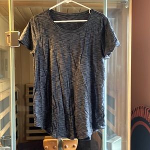 Lululemon Love tee, size 10, gray